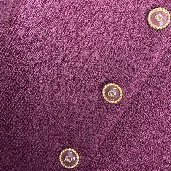 ST. JOHN skirt set. - Picture 5 of 14